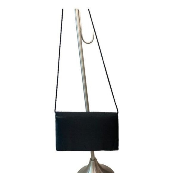 Handmade Black with White Floral Beaded Crossbody with String Handle - Picture 2 of 3